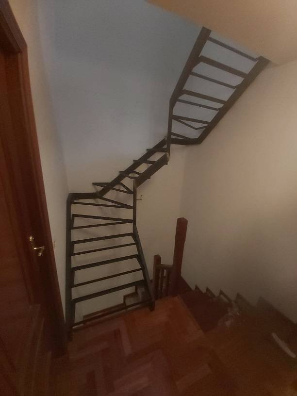 Escaleras 02